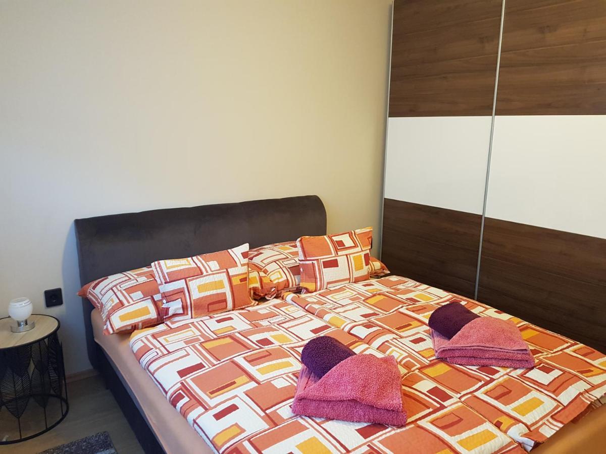 Apartamento Henrietta Apartmanház Zalakaros Exterior foto